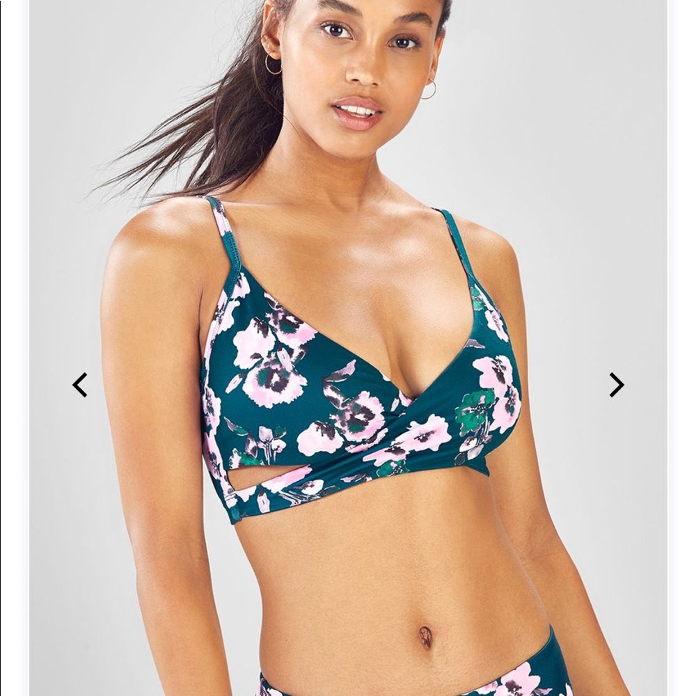 Fabletics Tammy Sports Bra